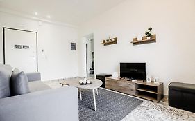 Knl Luxury Apartment By Homebrain